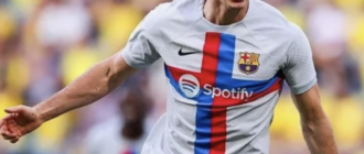 ليفاندوفسكي ورافينيا يتألقان في فوز برشلونة على فياريال