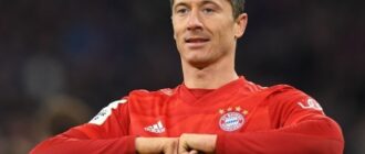 تحدث لاعب برشلونة رافينيا عن العمل مع فليك مدرب الفريق