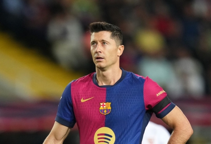 تحدث روبرت ليفاندوفسكي عن فرص برشلونة في الفوز بدوري أبطال أوروبا في موسم 2025/2026